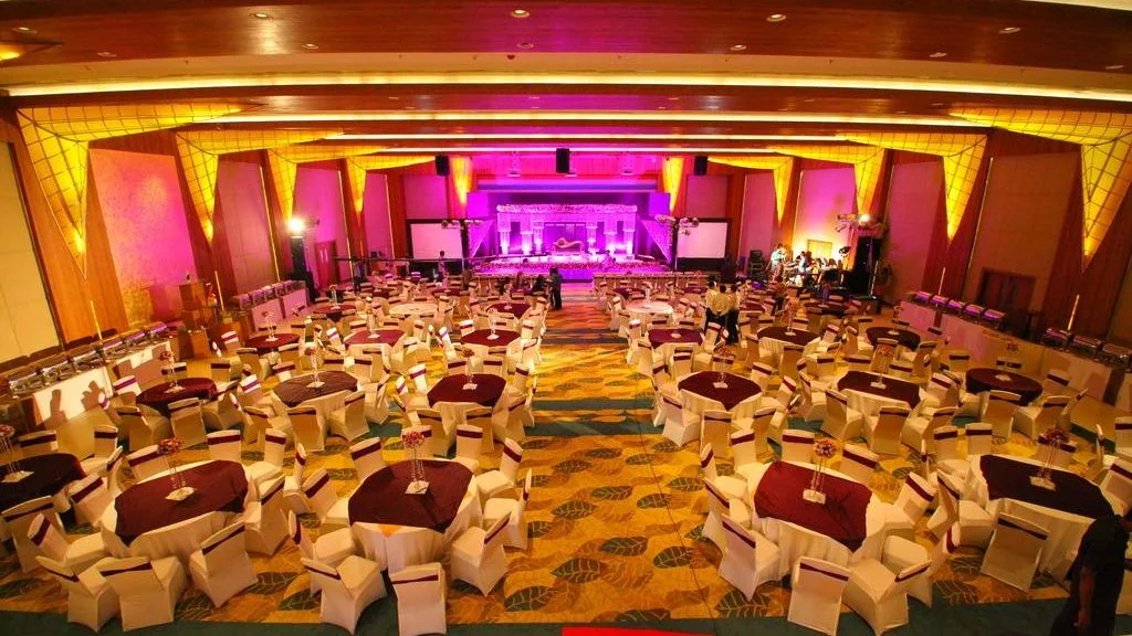 The Leela Ashtamudi, A Raviz Hotel property and wedding venue photo 2